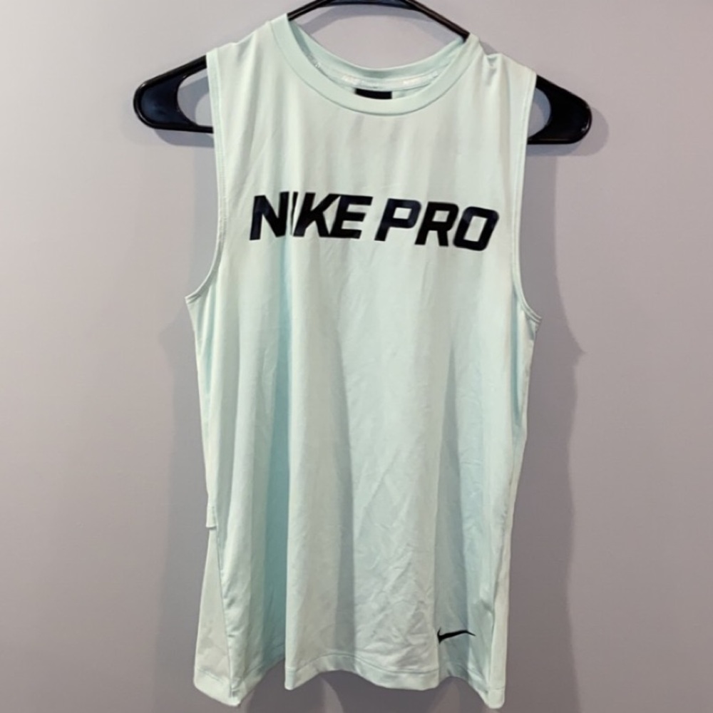 Nike tank